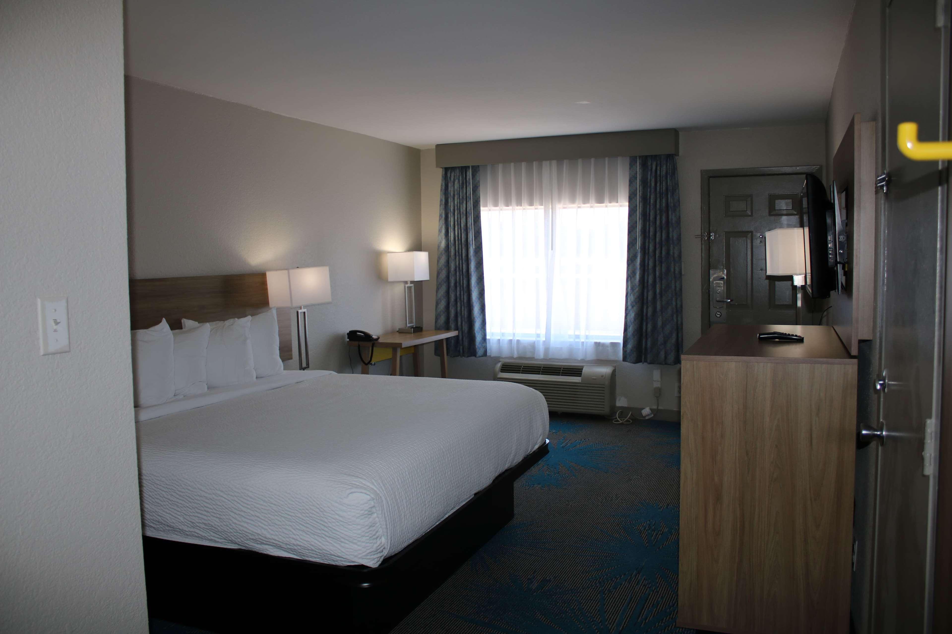 Days Inn By Wyndham Waco University Area Exteriör bild