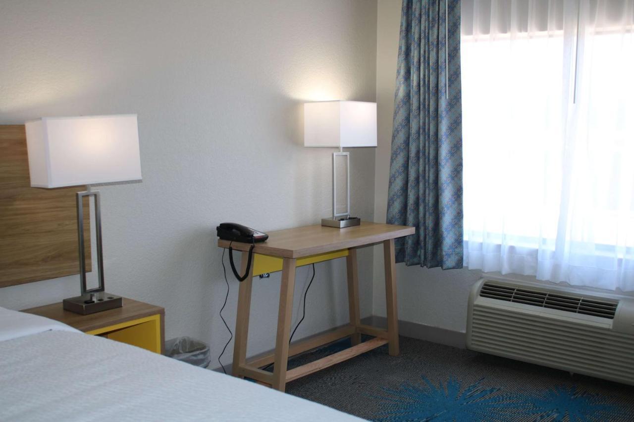 Days Inn By Wyndham Waco University Area Exteriör bild
