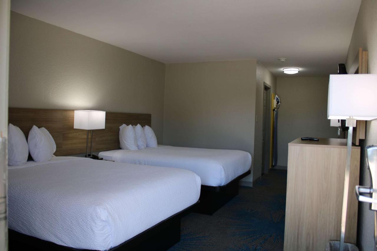 Days Inn By Wyndham Waco University Area Exteriör bild