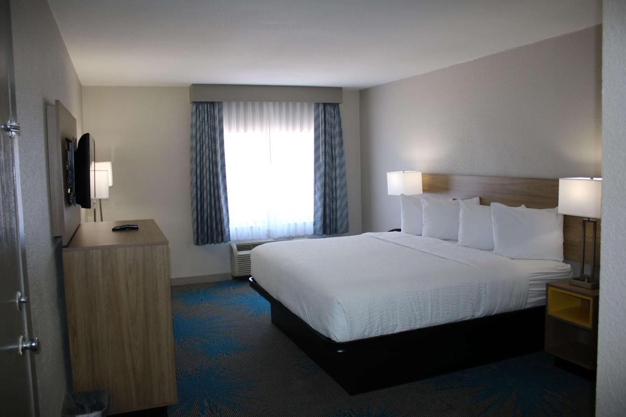 Days Inn By Wyndham Waco University Area Exteriör bild